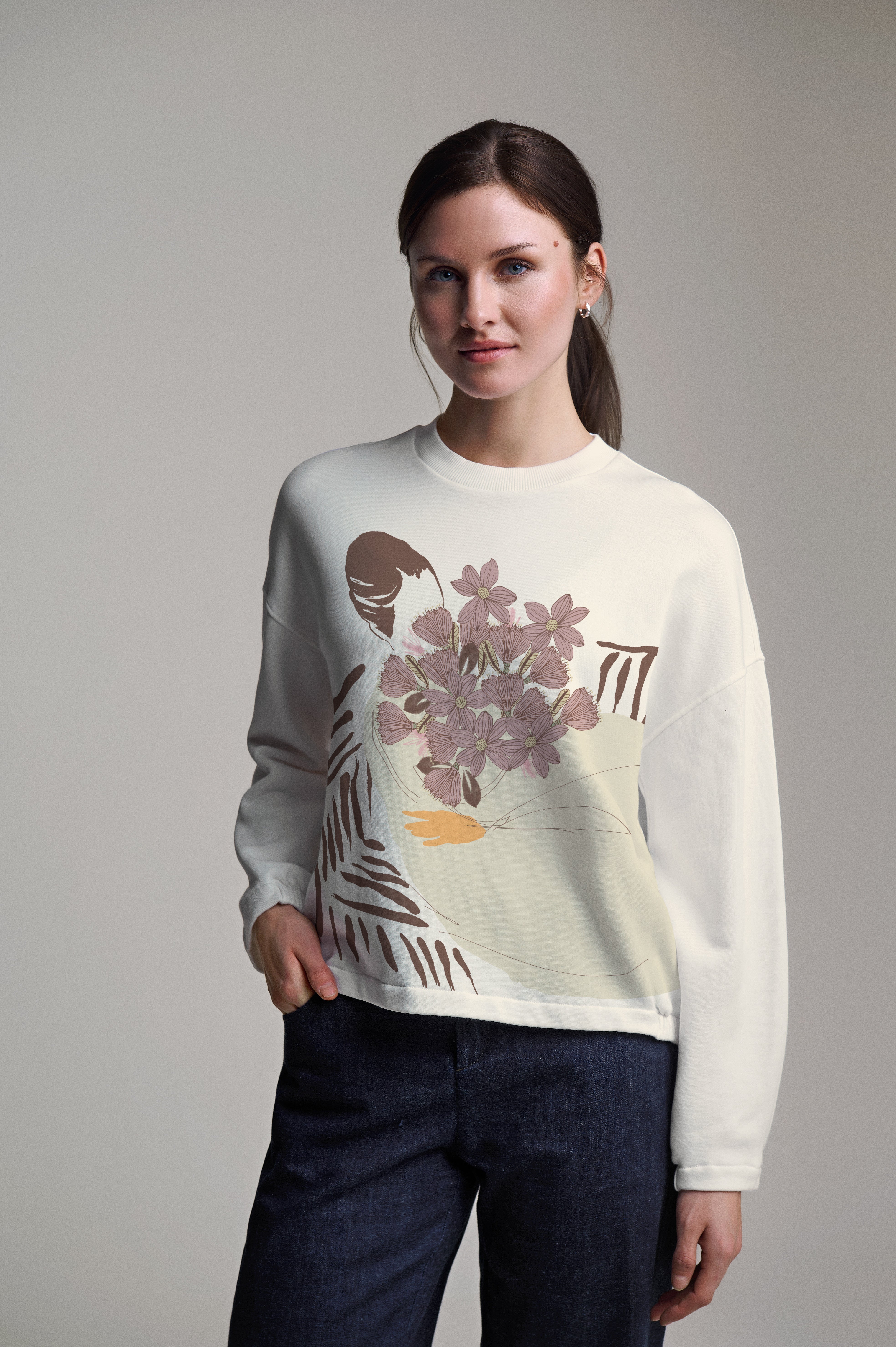 Sweatshirt with placement print
